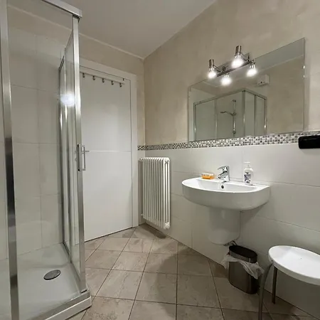 Casa Karine Swimming Pool And View - Larihome A43 San Siro (Lombardy)