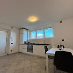 Casa Karine Swimming Pool And View - Larihome A43 아파트